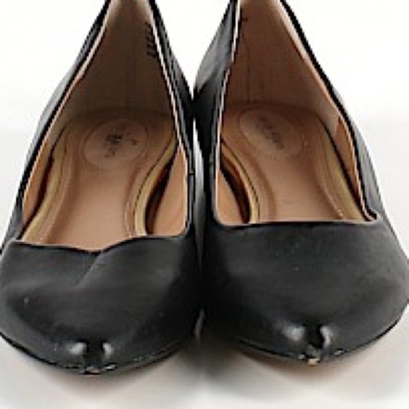 Black Ballet Flats - Picture 1 of 2